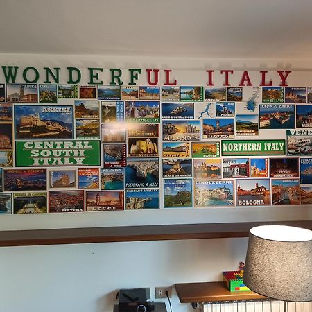 Lukas Home Con Il Cuore Appartamento 3 Camere Al Piano Terra E Appartamento 1 Camera In Taverna Merone Bagian luar foto