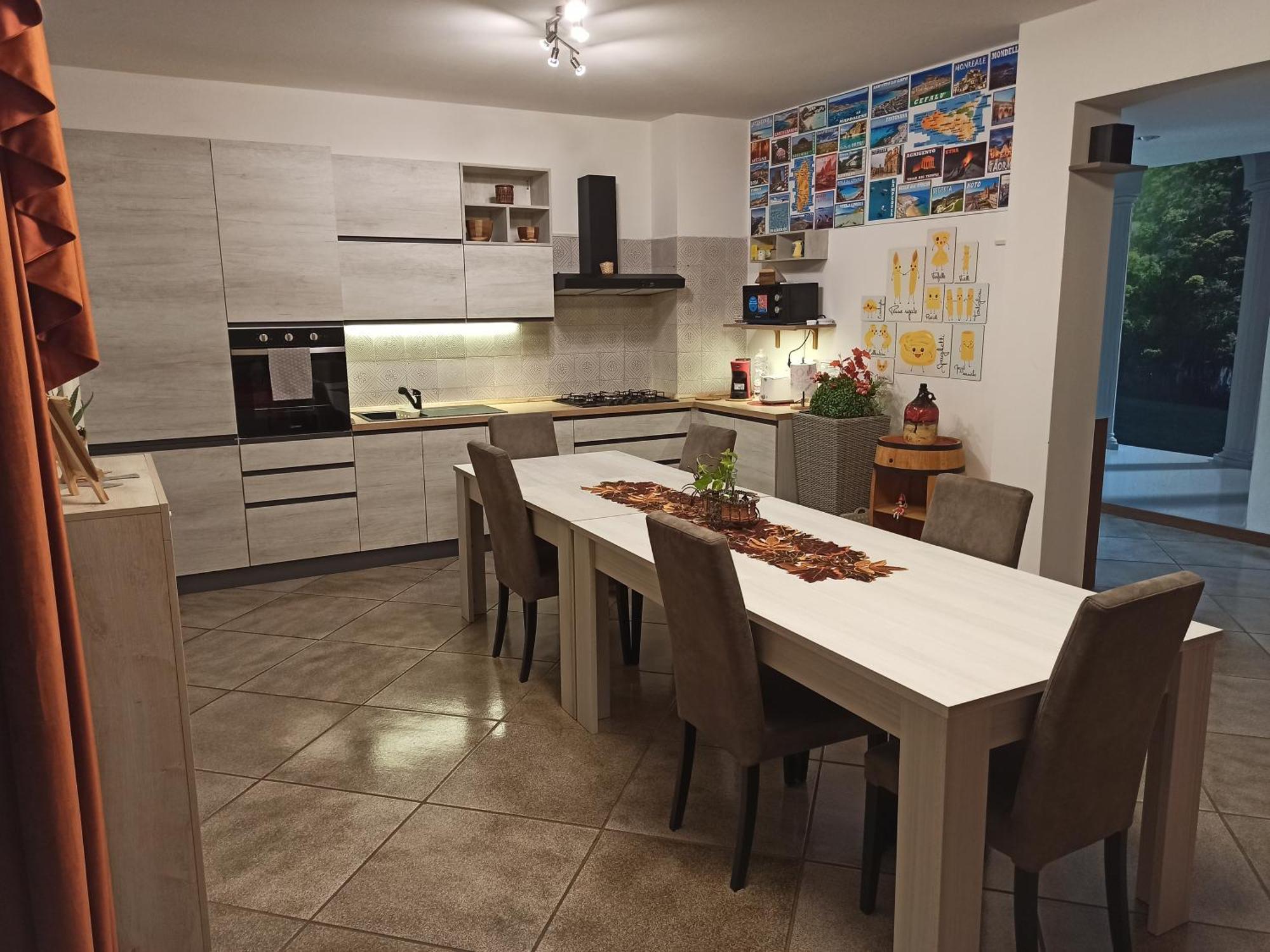 Lukas Home Con Il Cuore Appartamento 3 Camere Al Piano Terra E Appartamento 1 Camera In Taverna Merone Bagian luar foto